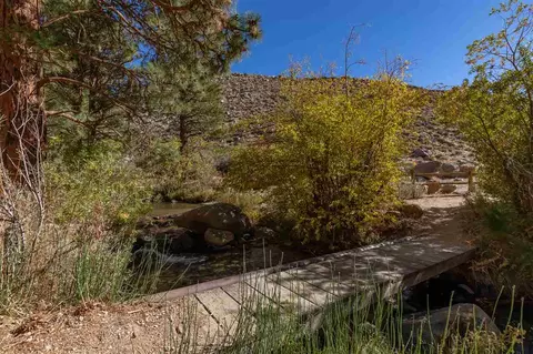 215 Upper Canyon Rd, Bishop, CA 93514 photo 1