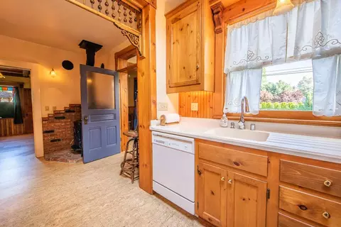 186 E Line St, Bishop, CA 93514 photo 9