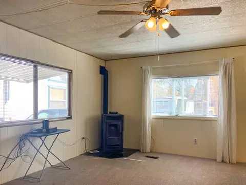 2321 Edinburgh Ave, Bishop, CA 93514 photo 3