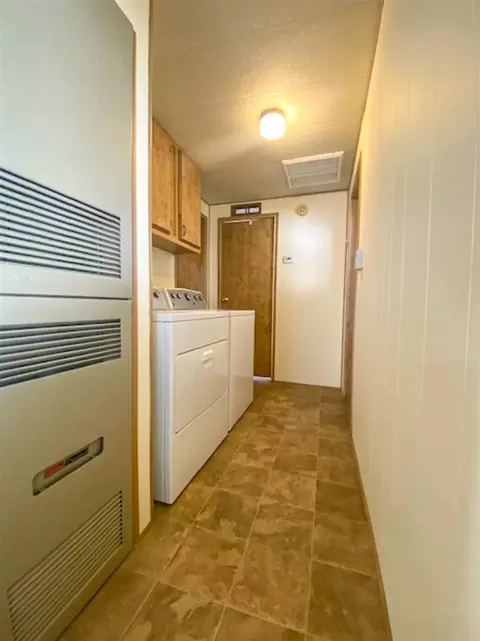 2321 Edinburgh Ave, Bishop, CA 93514 photo 5