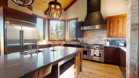405 Pine St, Mammoth Lakes, CA 93546 photo 8