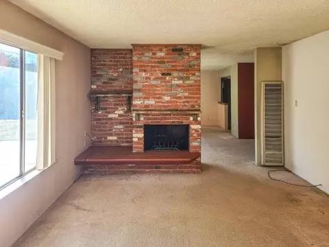 441 Wildrose, Bishop, CA 93514 photo 2