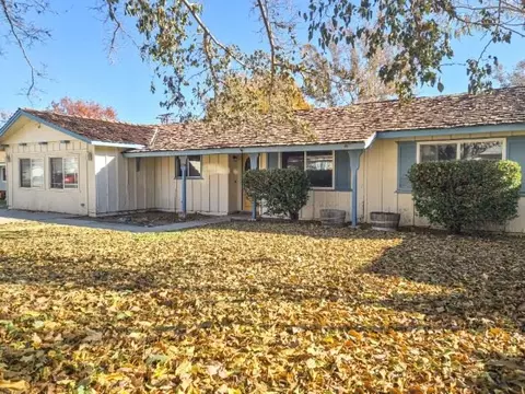 441 Wildrose, Bishop, CA 93514 photo 1