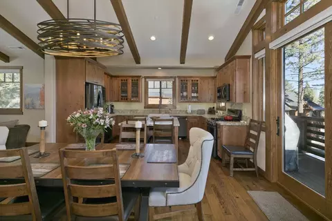 480 E Bear Lk, Mammoth Lakes, CA 93546 photo 9