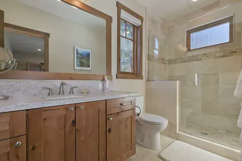 480 E Bear Lk, Mammoth Lakes, CA 93546 photo 21
