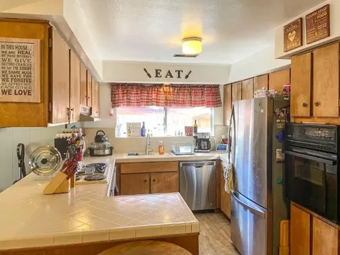 211 Terrace Dr, Big Pine, CA 93513 photo 5