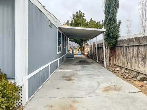 2202 Brigadoon, Bishop, CA 93514 photo 3