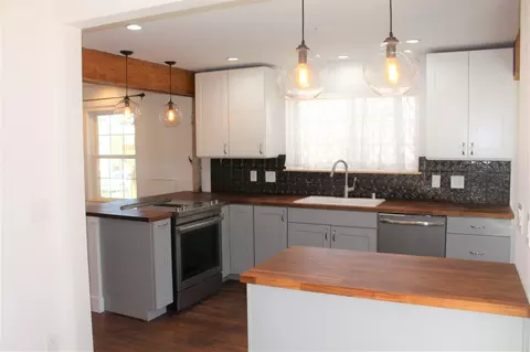 91 Third St, Lee Vining, CA 93541 photo 5