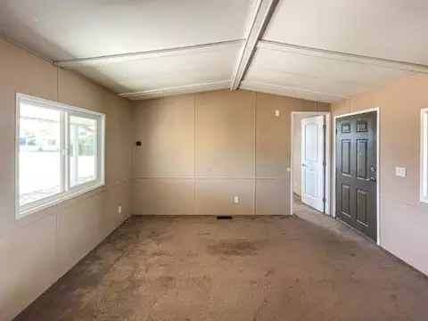 2233 Tam Oshanter, Bishop, CA 93514 photo 4