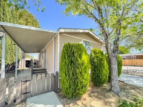 2233 Tam Oshanter, Bishop, CA 93514 photo 3