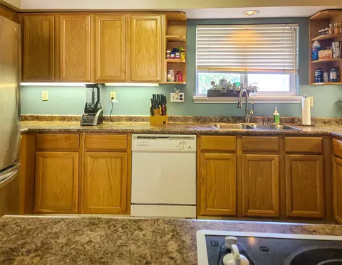 105 Elmcrest, Big Pine, CA 93513 photo 12