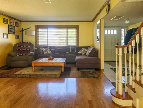 105 Elmcrest, Big Pine, CA 93513 photo 6
