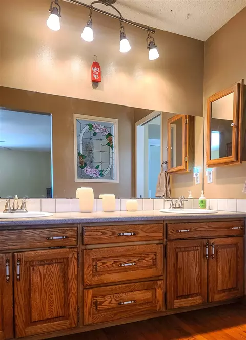 105 Elmcrest, Big Pine, CA 93513 photo 16