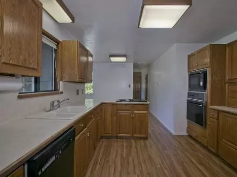 2700 W Sunset Dr, Bishop, CA 93514 photo 4