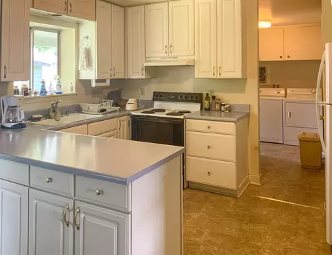 193 S Third St, Bishop, CA 93514 photo 5