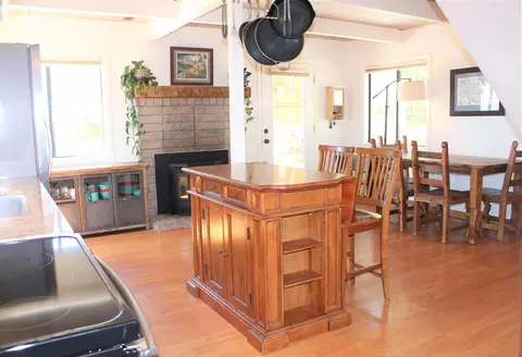 634 E Mono Lake Dr, Lee Vining, CA 93541 photo 5