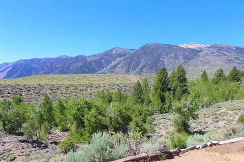 634 E Mono Lake Dr, Lee Vining, CA 93541 photo 3