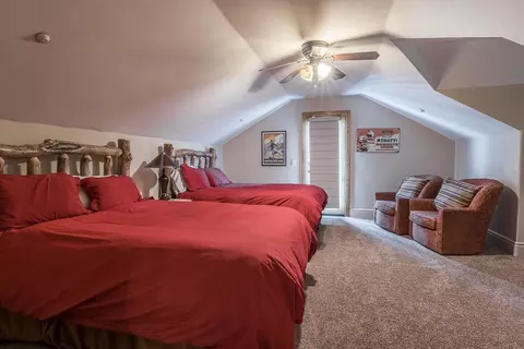 155 Hillside Dr, Mammoth Lakes, CA 93546 photo 14