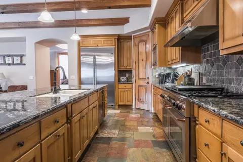 155 Hillside Dr, Mammoth Lakes, CA 93546 photo 7