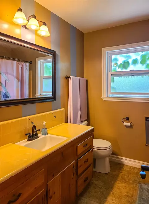 661 Sycamore Dr, Bishop, CA 93514 photo 9