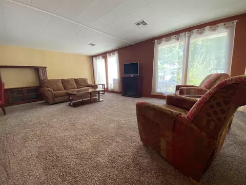 2219 Mackintosh Ave, Bishop, CA 93514 photo 4
