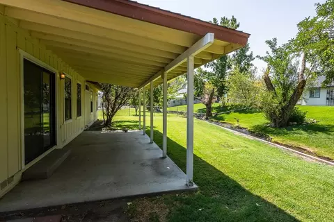 141 Elmcrest Dr, Big Pine, CA 93513 photo 12