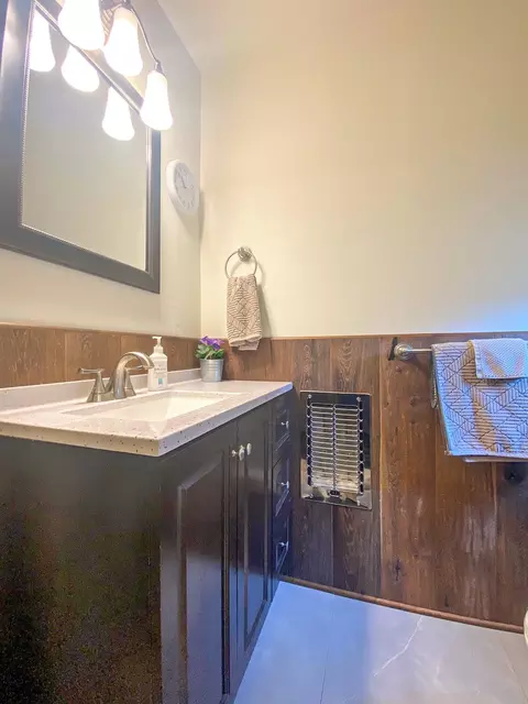 424 E Pine St, Bishop, CA 93514 photo 17