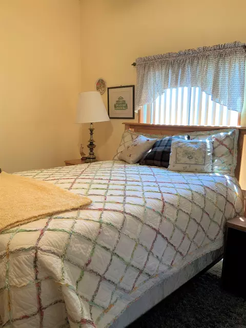 2357 Darby Ave, Bishop, CA 93514 photo 8