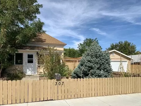 307 May St, Bishop, CA 93514 photo 1