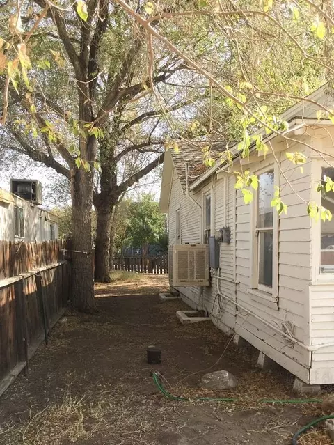 435 N Jackson St, Independence, CA 93526 photo 16