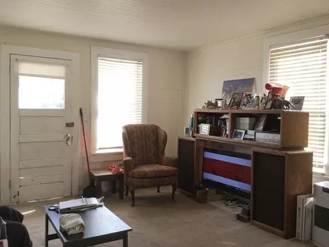 435 N Jackson St, Independence, CA 93526 photo 5