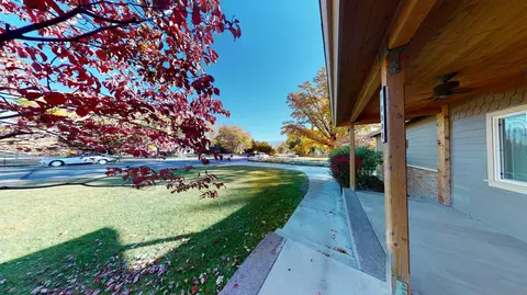 2360 Longview Dr, Bishop, CA 93514 photo 2