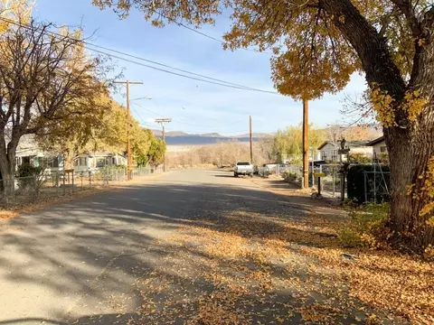 241 Home St, Big Pine, CA 93513 photo 15