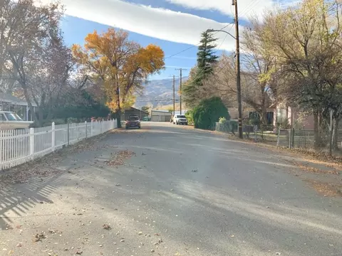 241 Home St, Big Pine, CA 93513 photo 16