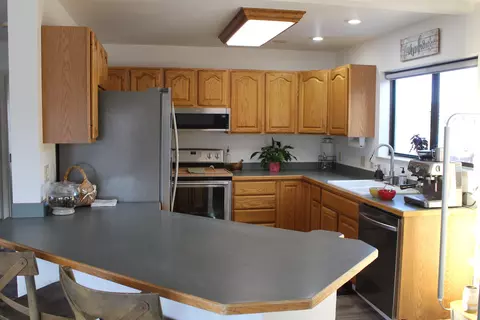 51 Huggans Ln, Bridgeport, CA 93517 photo 9