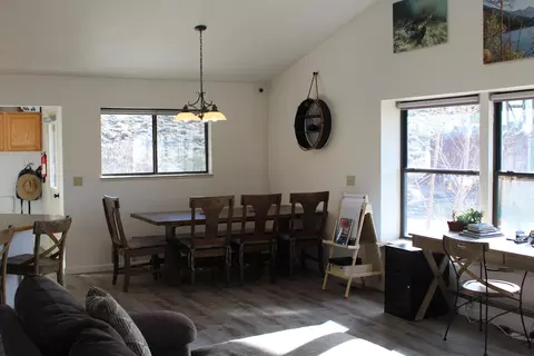 51 Huggans Ln, Bridgeport, CA 93517 photo 12