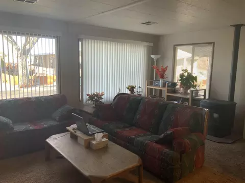 2258 Galloway Ave, Bishop, CA 93514 photo 2