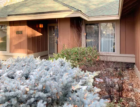 1626 Paiute Cir, Bishop, CA 93514 photo 2