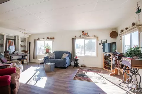 138 Virginia Ave, Bishop, CA 93514 photo 4