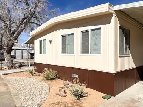 2267 Edinburgh Ave, Bishop, CA 93514 photo 1