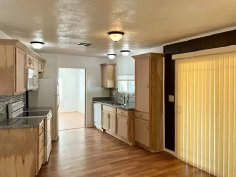 2267 Edinburgh Ave, Bishop, CA 93514 photo 10