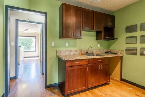 136 Edward St, Bishop, CA 93514 photo 20
