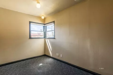 136 Edward St, Bishop, CA 93514 photo 13