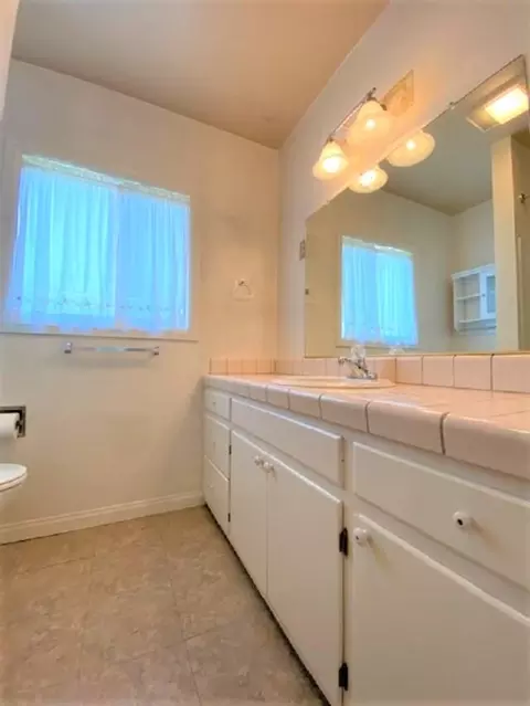 712 W Pine St, Bishop, CA 93514 photo 17