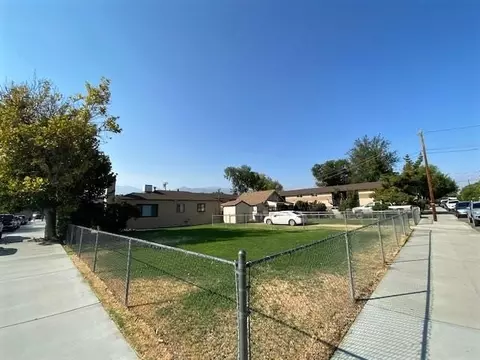 712 W Pine St, Bishop, CA 93514 photo 3