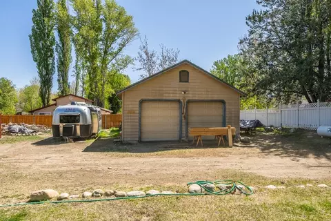 150 Hardy, Bishop, CA 93514 photo 44