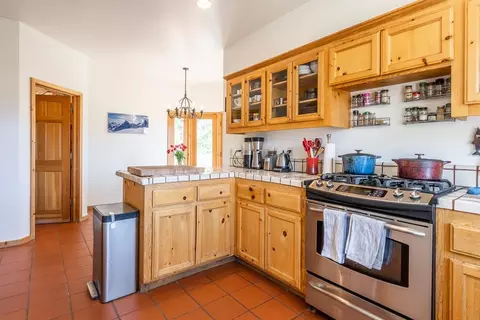 150 Hardy, Bishop, CA 93514 photo 11
