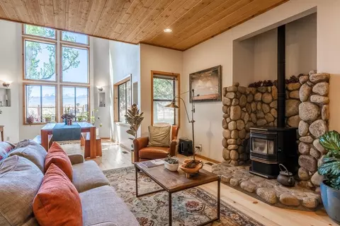 150 Hardy, Bishop, CA 93514 photo 5