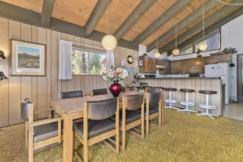 114 Rainbow Ln, Mammoth Lakes, CA 93546 photo 2