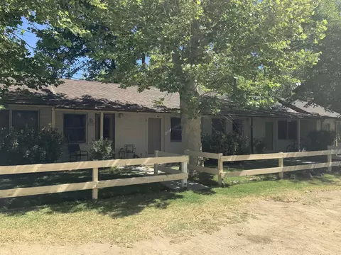 407 E Yaney St, Bishop, CA 93514 photo 1